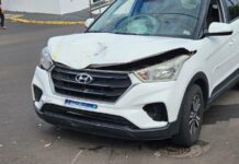 Acidente entre carro e moto deixa motociclista gravemente ferido no centro de Dracena