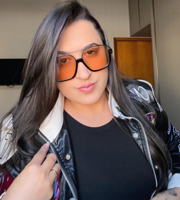 Amanda Favaretto Costa 1