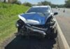 Veículo bate na traseira de caminhão canavieiro na SP-294 em Junqueirópolis